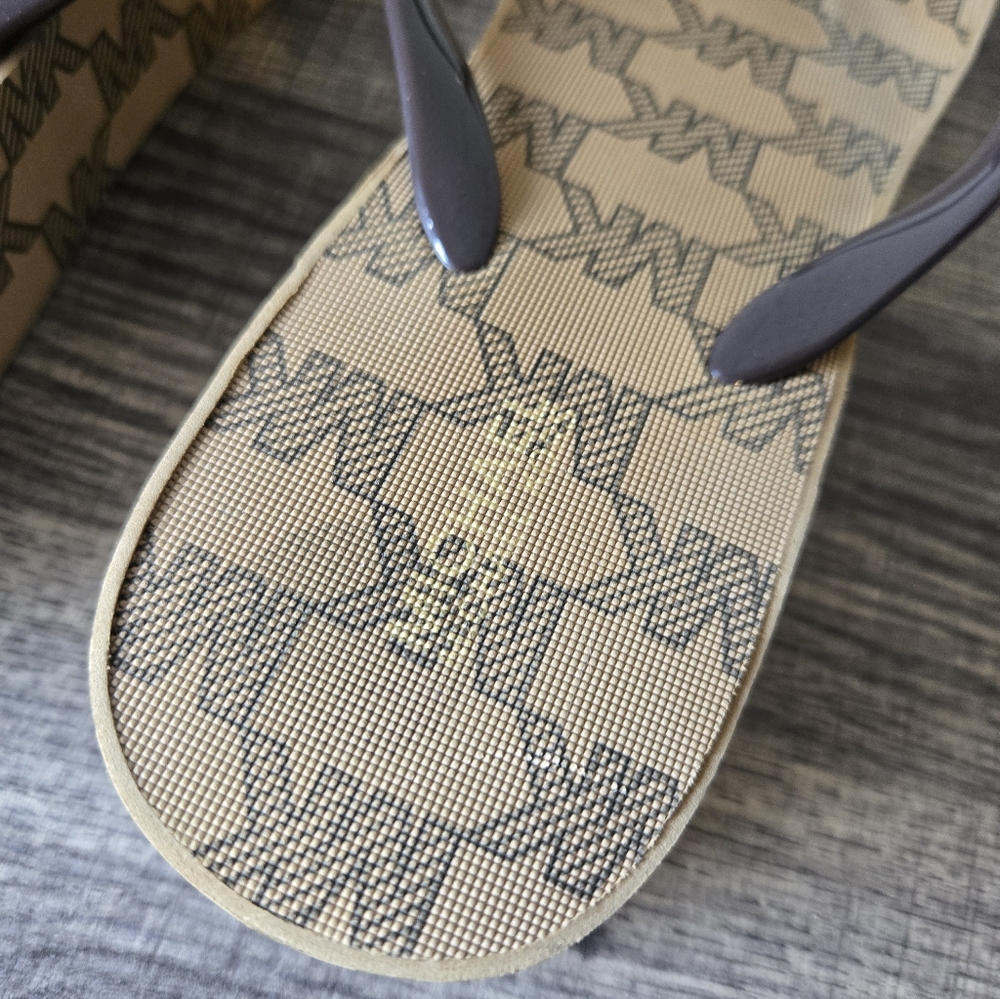 Michael Kors Signature Logo Brown Flip Flops, Women's Size 10 - Picture 6 of 12